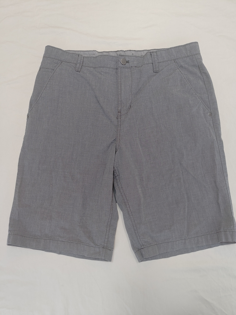 Calvin Klein Jeans Men's Light Gray Flat Front Shorts